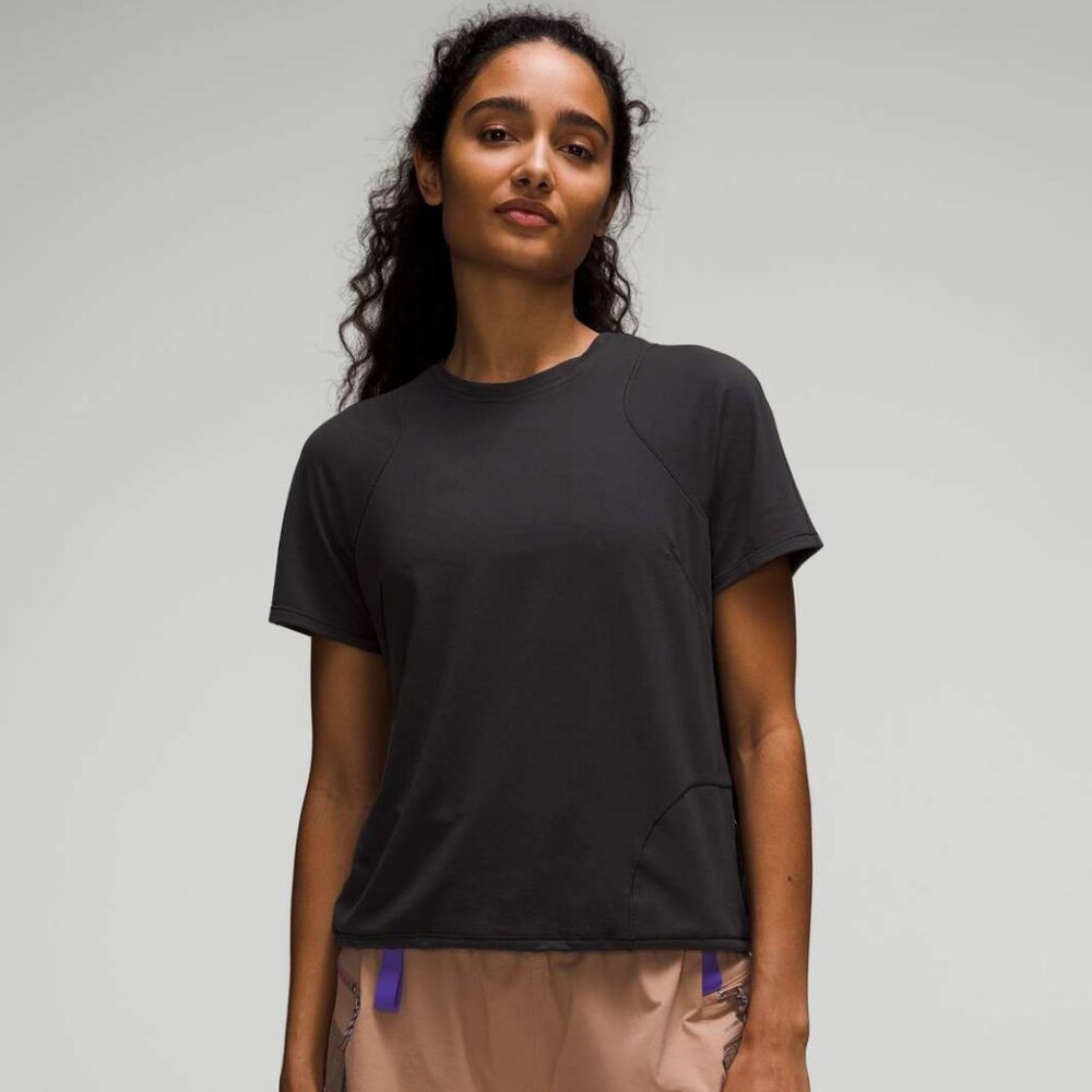 Lululemon Lightweight Cinched Hem Hiking T-Shirt Black Size S